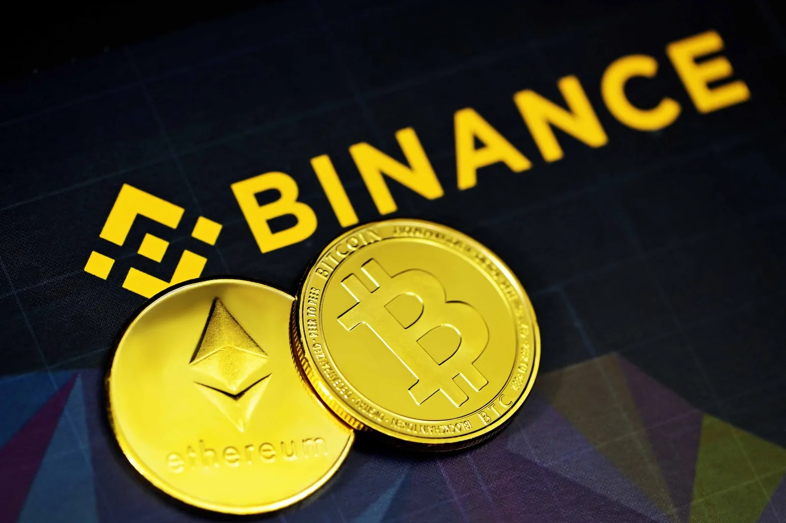 Read more about the article ¿Por Qué Forex Es Una Opción Mejor Que Las Criptomoedas, Binance Y Bots De Binance?