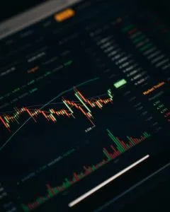 Read more about the article Copy Trading No Forex Com MetaTrader 4: Aproveitando O Poder Da Replicação Automática