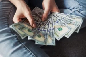 Lee más sobre el artículo Depósito Mínimo en ZuluTrade: ¿Solo $50 para Comenzar a Operar?