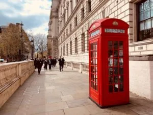 Read more about the article The Best Countries to Invest: United Kingdom? 5% a month?